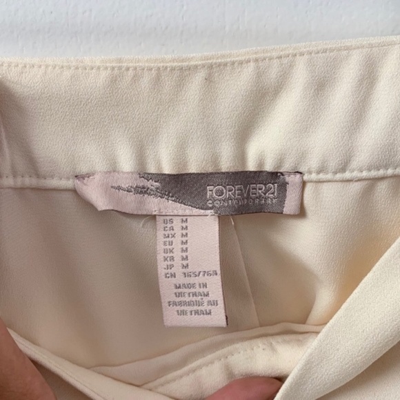 Forever 21 Mini Skirt Lace Trim Medium w/ Pockets! - Picture 6 of 12